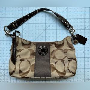 ❎SOLD❎👜 Coach Demi Signature Jacquard Stripe Hobo Handbag Shoulder Purse F19218